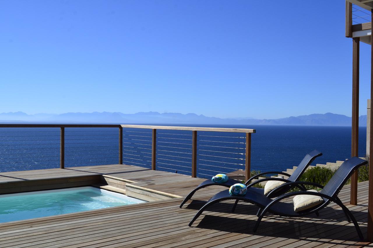 Hotel Oceans Drift à Le Cap Extérieur photo